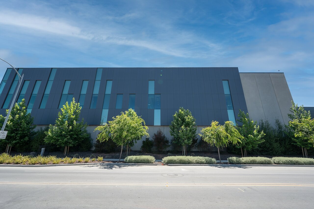 Equinix SV11 · official exterior photograph